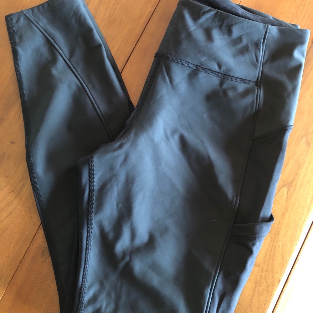Lululemon leggings size 8